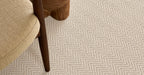 Wollen vloerkleed - Desso Bizet close up met stoelpoot